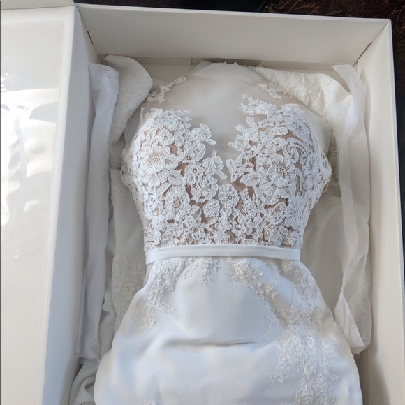 Pronovias Atelier custom Vicenta wedding gown. - Picture 6 of 8